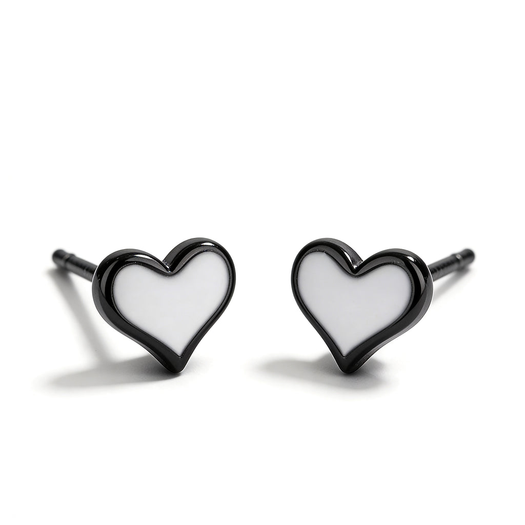 Black and white 9mm heart stud earrings.
