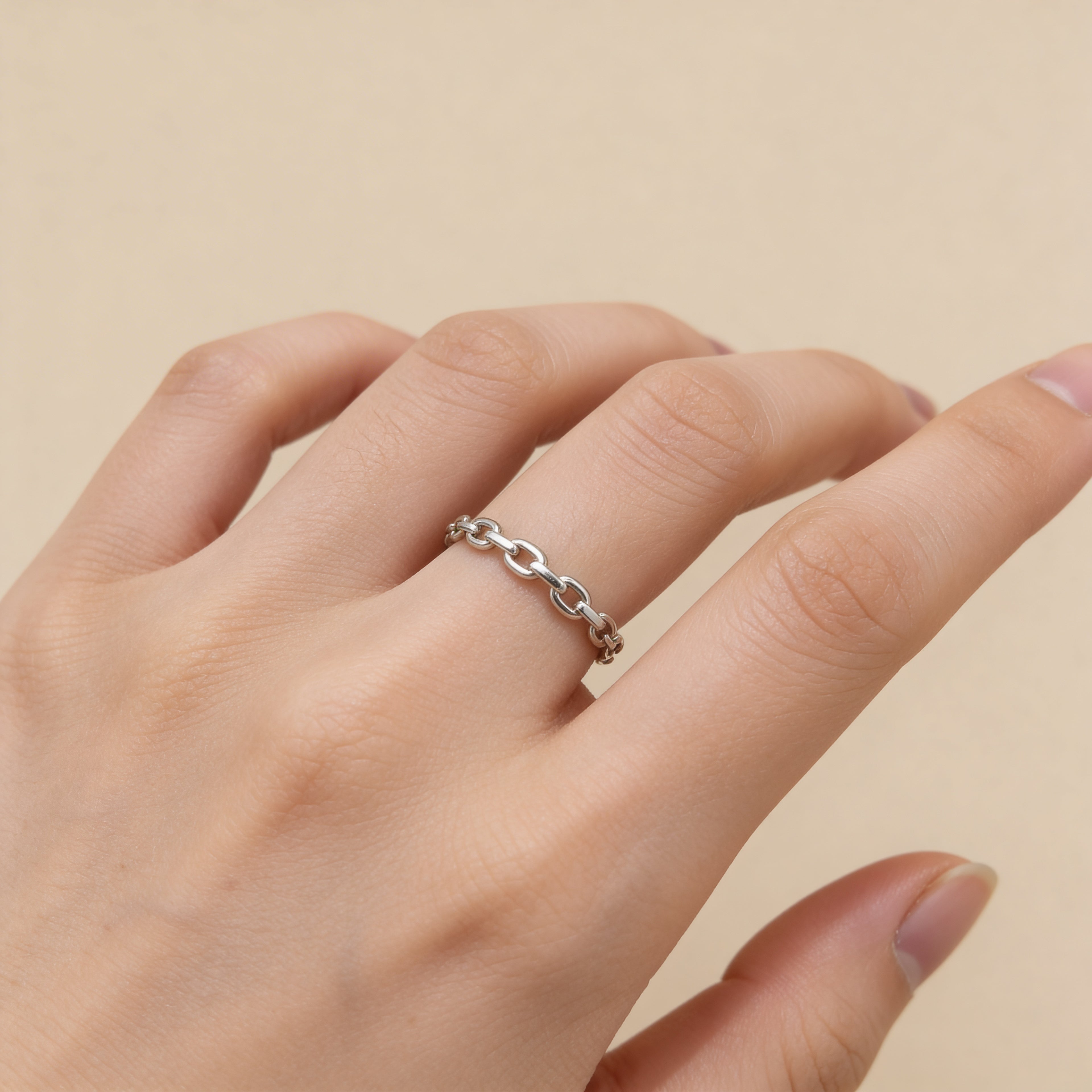 Silver plated chain link ring for women, adjustable minimalist stacking band, trendy everyday jewelry.